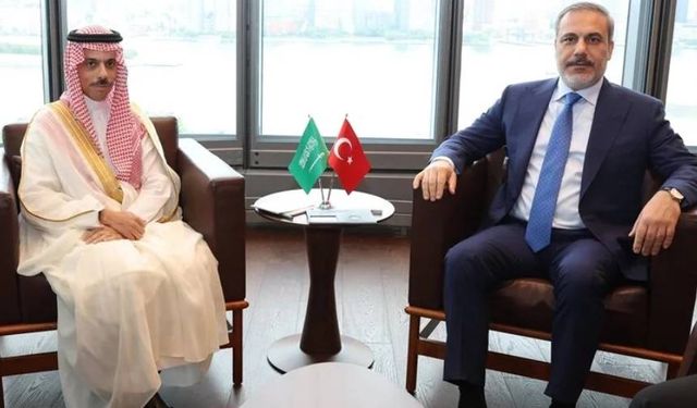 Dışişleri Bakanı Fidan, Suudi mevkidaşı Ferhan ile görüştü
