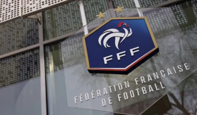 Fransa'da oruç tutan futbolcular için tepki çeken karar