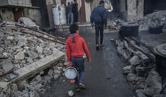 BMGK'dan Gazze'de insani yardım çalışanlarının hedef alınmasına tepki