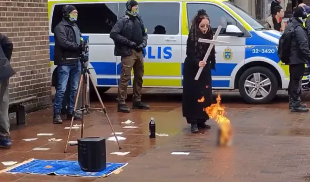 İsveç'te Kur'an-ı Kerim'e yine alçak saldırı