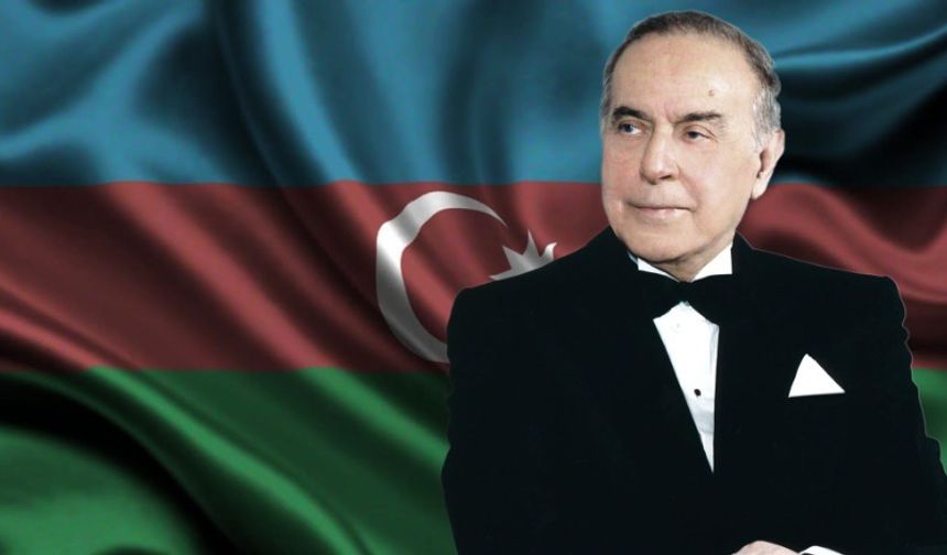 Haydar Aliyev, vefatının 19. yılında anılıyor