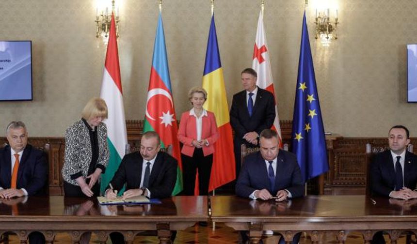 Aliyev: Azerbaycan, gaz tedariki coğrafyasını Avrupa pazarına kadar genişletiyor