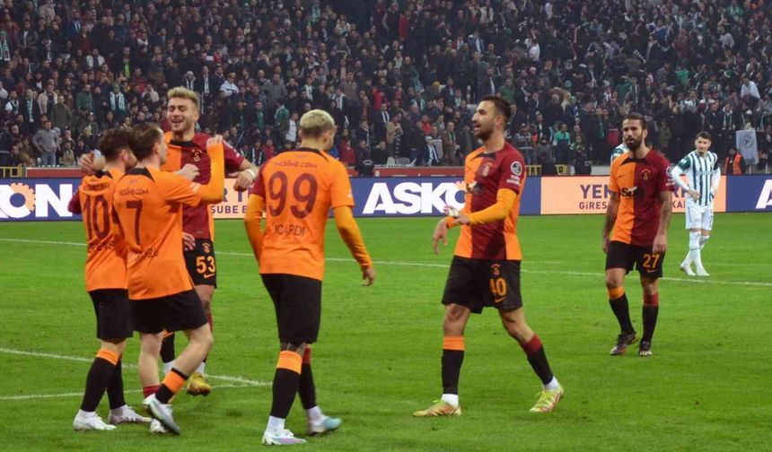 Son 17 sezonun en iyisi! Okan Buruk'lu Galatasaray tarih yazdı