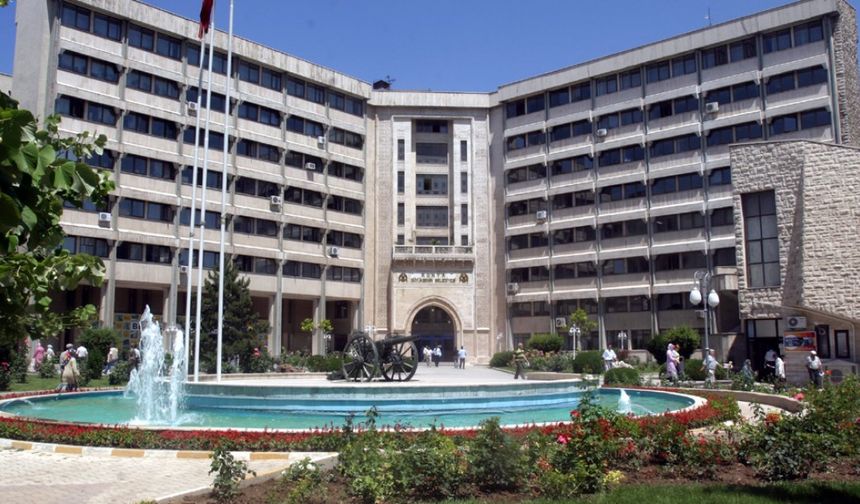 Konya Büyükşehir Belediyesi 19 Zabıta Memuru alacak