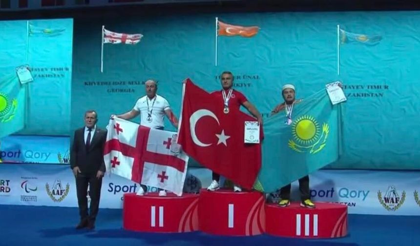 Bayburtlu sporcu Türker bilek güreşinde Dünya Şampiyonu oldu