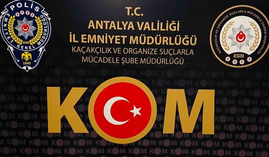 Antalya’da sahte para operasyonu: 3 kişi tutuklandı