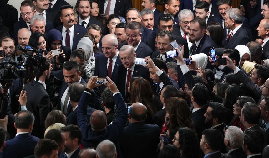 Cumhurbaşkanı Erdoğan, TBMM'deki 23 Nisan resepsiyonu katıldı