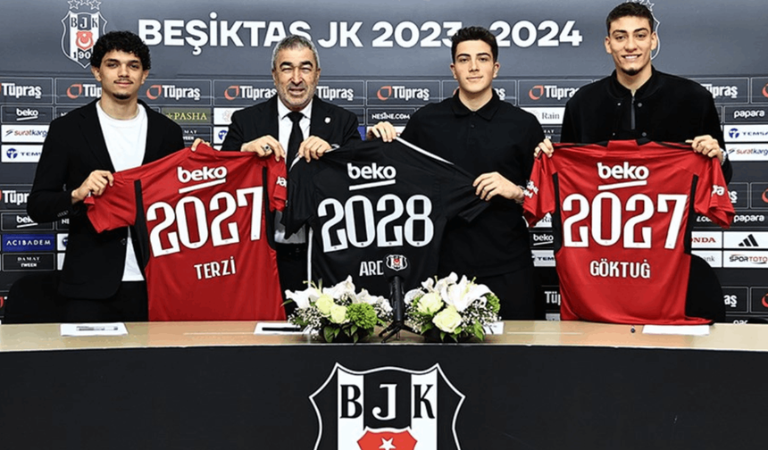 Beşiktaş'ta 3 futbolcu daha imzayı attı