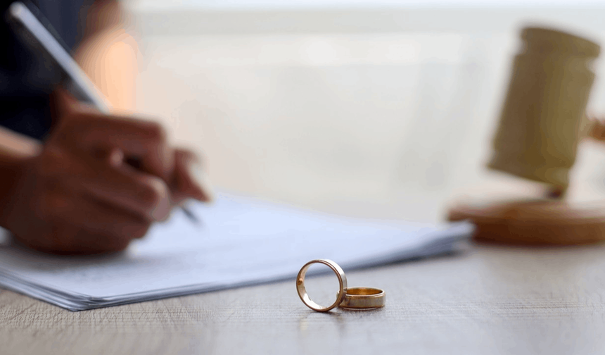 AYM "boşanma reddi sonrası 3 yıl bekleme" kuralını iptal etti