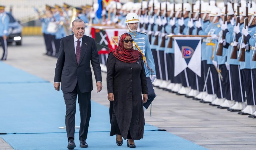 Cumhurbaşkanı Erdoğan, Tanzanyalı mevkidaşı Hassan'ı resmi törenle karşıladı