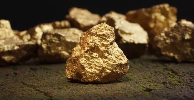 Yaklaşık 1.000 kişinin istihdam edilmesi beklenen Söğüt'teki madenin hayata geçmesiyle Türkiye'de yaklaşık 40 ton civarında seyreden mevcut altın üretimin de doğrudan artması söz konusu olacak.