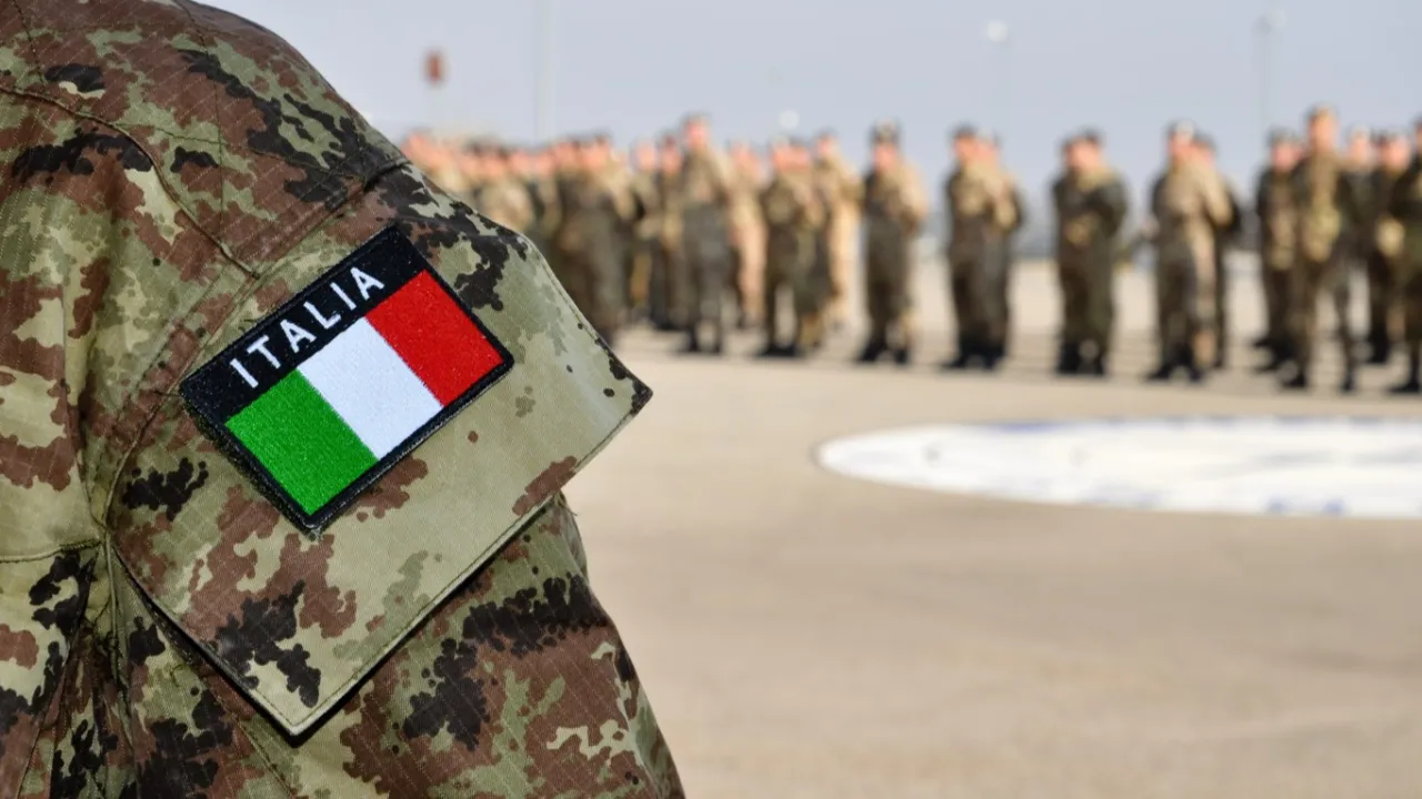 Italya Nijerdeki Ussunde Asker Sayisini Azaltiyor I O Ub.jpg
